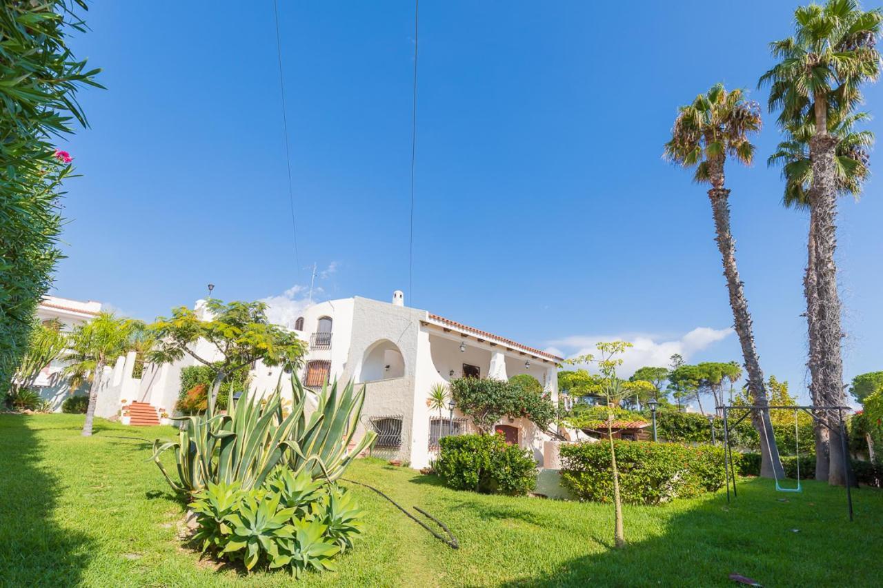 Villa Melisa Fontane Bianche Bagian luar foto