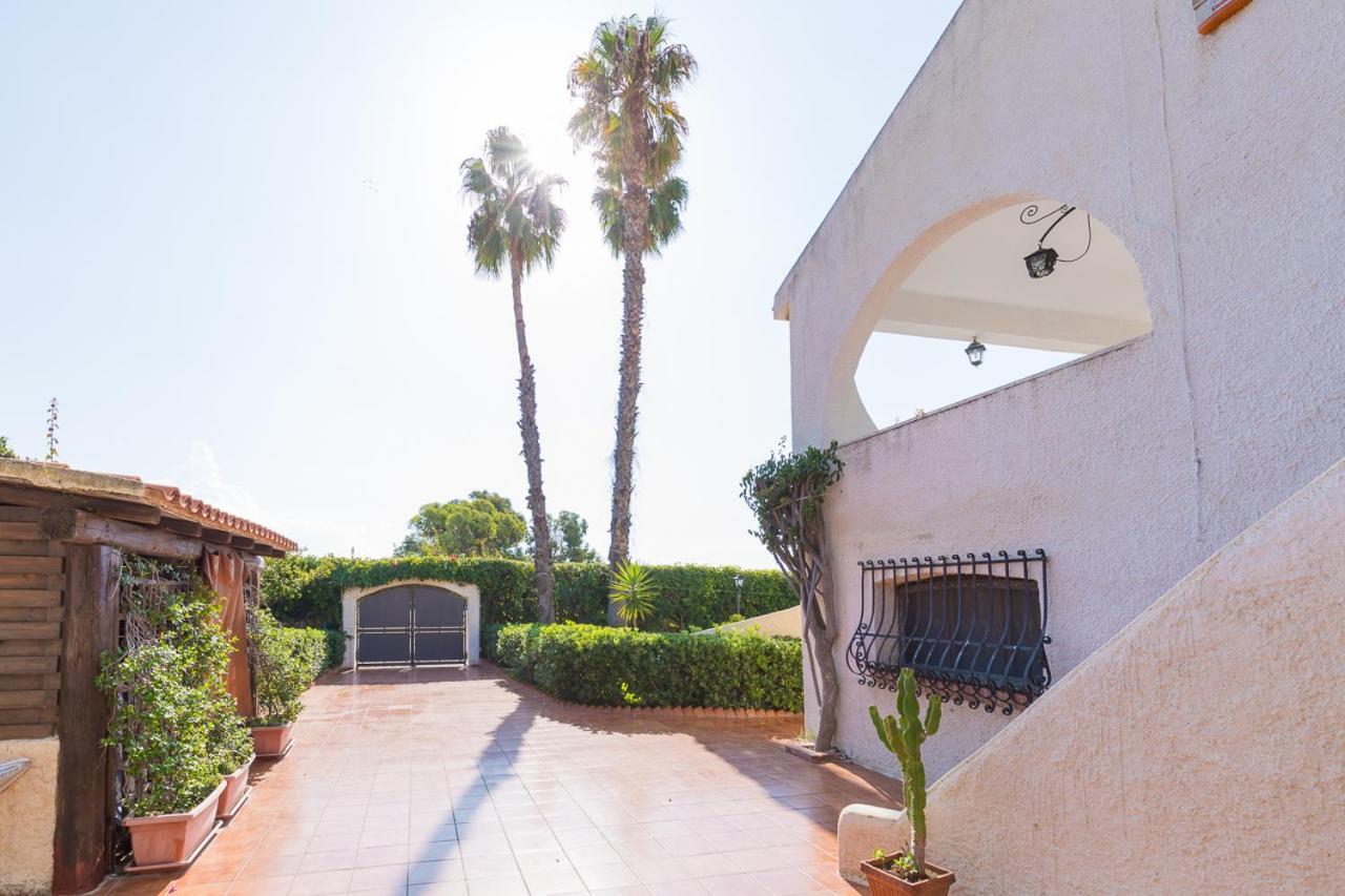 Villa Melisa Fontane Bianche Bagian luar foto